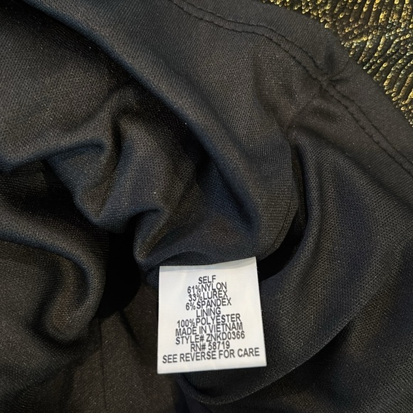 NY Collection Woman Cold shoulder, long sleeve, gold threading,stretch,lined - Picture 12 of 12